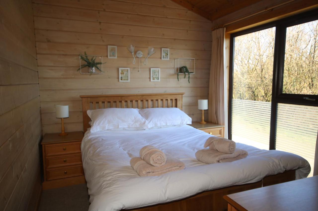 Hartland Hideaway Lodge Woolfardisworthy  Buitenkant foto