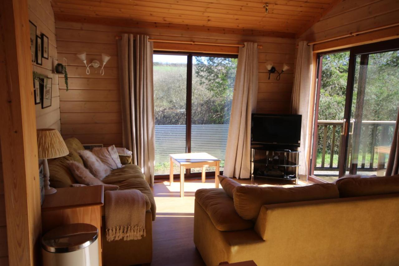 Hartland Hideaway Lodge Woolfardisworthy  Buitenkant foto